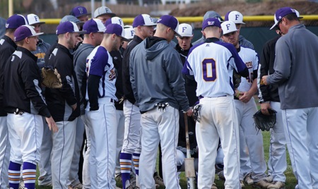 Baseball picked for third in the West Division in SLIAC Preseason Coaches Poll