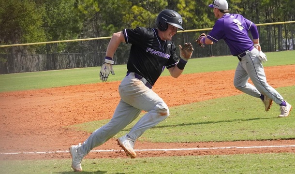 Baseball Falls in Doubleheader to Carthage