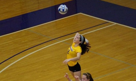 Women's Volleyball overtakes RM-Springfield