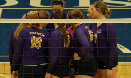 Women's Volleyball suffers fourth straight loss
