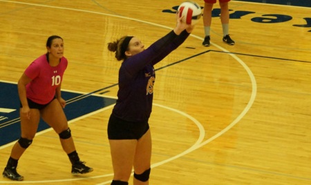 Women's Volleyball Falls To Illinois College and Earlham At The IC Tournament