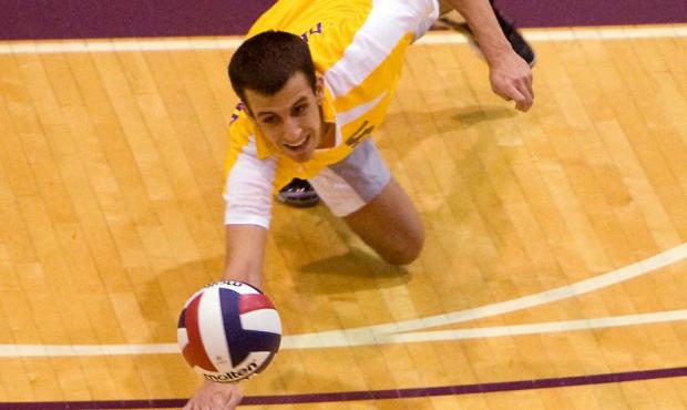 Men's volleyball drops a pair to Quincy