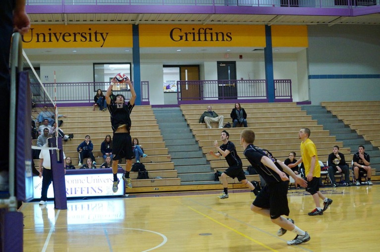 Griffins fall to #4 Carthage
