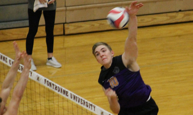 Men's Volleyball Starts Fast But Falls In Four Sets Against North Central
