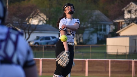Fontbonne Softball Falls Against Centre And Huntingdon