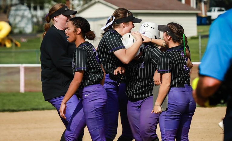 Softball Sweeps Webster, Splits with Stephens